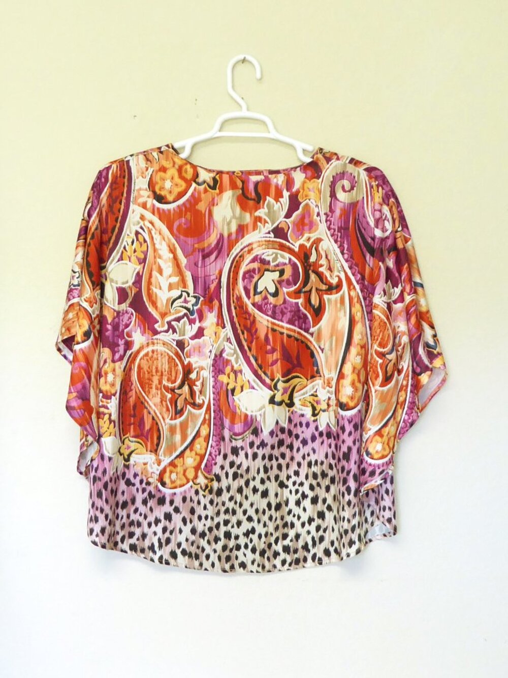 Chico's purple orange red pink paisley satin cheetah print caftan top size S/M